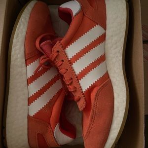 Adidas iniki runner